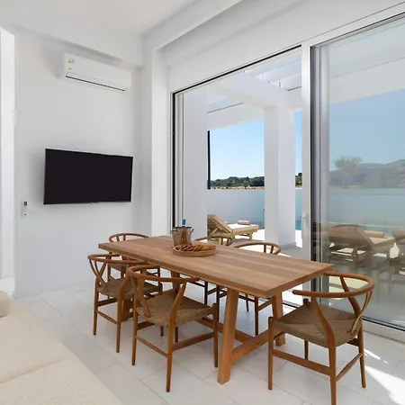 Villa Sealove - Luxury Pool - Up To 21 Guests Lacónia