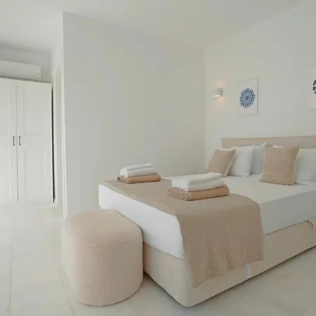 Sealove - Luxury Pool - Up To 21 Guests