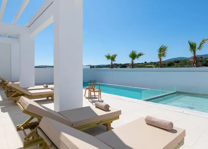 Sealove - Luxury Pool - Up To 21 Guests