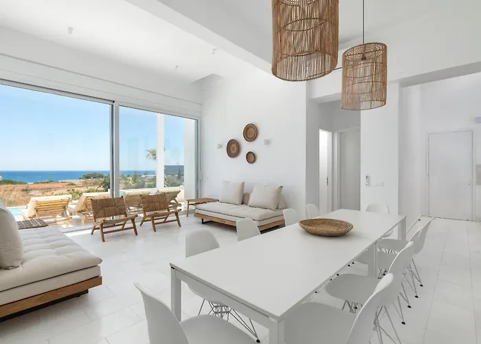 Sealove - Luxury Pool - Up To 21 Guests