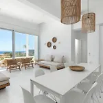 Sealove - Luxury Pool - Up To 21 Guests