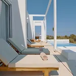 Sealove - Luxury Pool - Up To 21 Guests