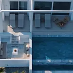 Sealove - Luxury Pool - Up To 21 Guests *