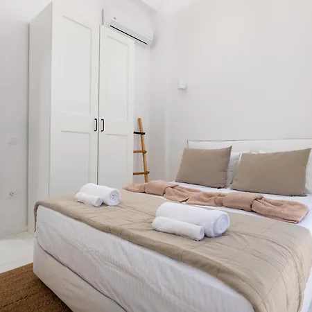 Sealove - Luxury Pool - Up To 21 Guests *