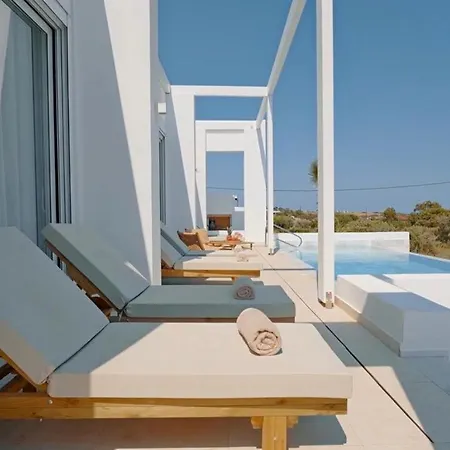 Sealove - Luxury Pool - Up To 21 Guests