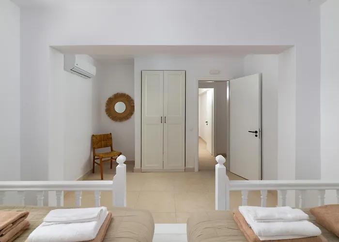 Sealove - Luxury Pool - Up To 21 Guests Lakhania