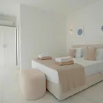 Sealove - Luxury Pool - Up To 21 Guests
