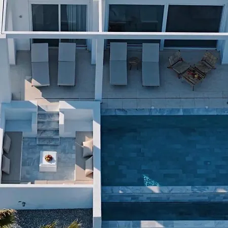 Sealove - Luxury Pool - Up To 21 Guests *